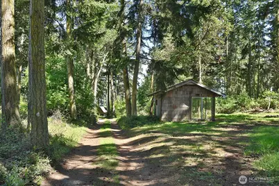 655 Race Road, Coupeville, WA 98239 - Photo 5