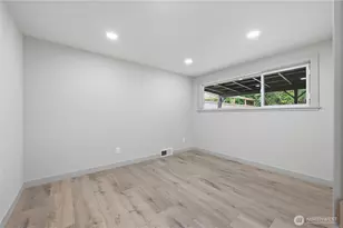 627 SW Normandy Rd, Normandy Park, WA 98166 - Photo 23