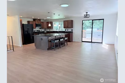 904 N Waugh Road, Mount Vernon, WA 98273 - Photo 15