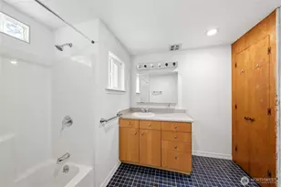 10330 Stone Ave N, Seattle, WA 98133 - Photo 15