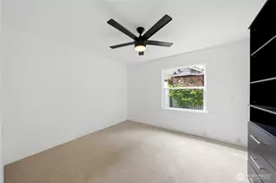 10330 Stone Ave N, Seattle, WA 98133 - Photo 13
