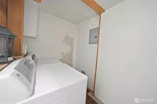 10330 Stone Ave N, Seattle, WA 98133 - Photo 33