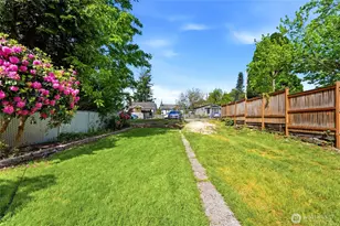 10330 Stone Ave N, Seattle, WA 98133 - Photo 31