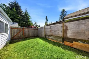 10330 Stone Ave N, Seattle, WA 98133 - Photo 23