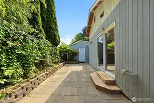 10330 Stone Ave N, Seattle, WA 98133 - Photo 21