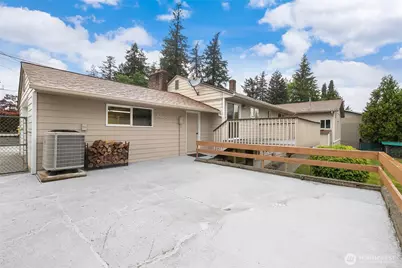 2402 Union Avenue NE, Renton, WA 98059 - Photo 31