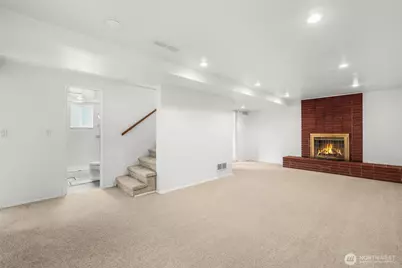 2402 Union Avenue NE, Renton, WA 98059 - Photo 17