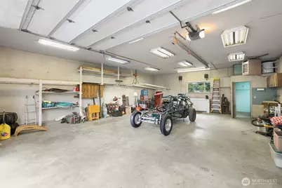 2402 Union Avenue NE, Renton, WA 98059 - Photo 37