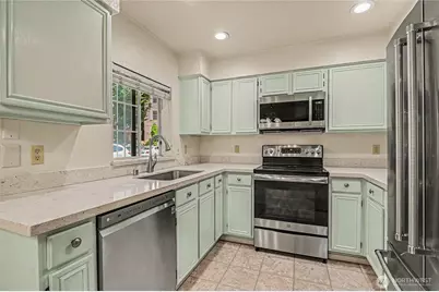 2660 118th Avenue SE #8-203, Bellevue, WA 98005 - Photo 9