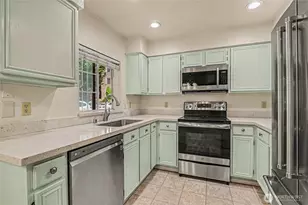 2660 118th Ave SE, Bellevue, WA 98005 - Photo 9