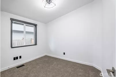 7911 204th Street Ct E, Spanaway, WA 98387 - Photo 19