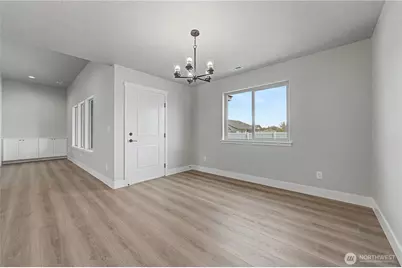 523 N Lessor Loop, Moses Lake, WA 98837 - Photo 9