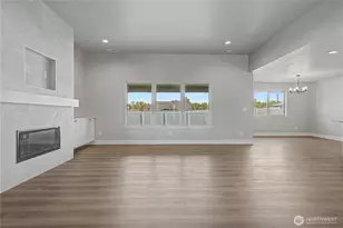 523 N Lessor Loop, Moses Lake, WA 98837 - Photo 7