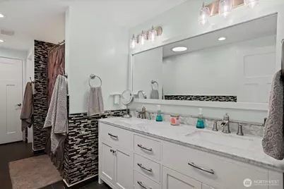 1419 S 240th Street, Des Moines, WA 98198 - Photo 17