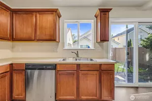 6048 Park St E, Fife, WA 98424 - Photo 13