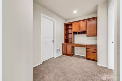 6048 Park Street E, Fife, WA 98424 - Photo 17