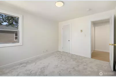 31 Crescent Cir SW, Lakewood, WA 98499 - Photo 17