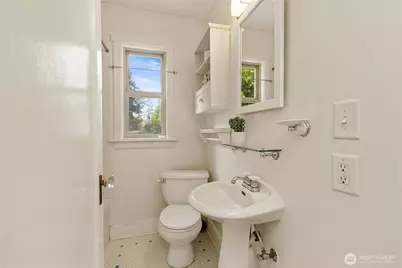 547 NE 91st Street, Seattle, WA 98115 - Photo 21