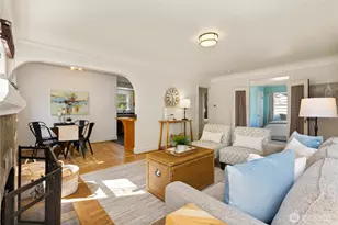 547 NE 91st St, Seattle, WA 98115 - Photo 9