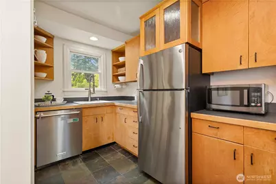 547 NE 91st Street, Seattle, WA 98115 - Photo 15