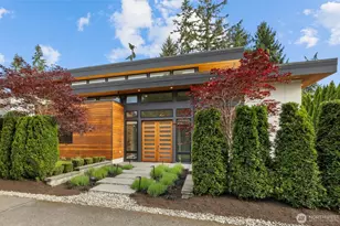 16323 NE 44th Ct, Redmond, WA 98052 - Photo 3