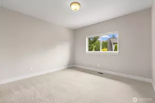 16323 NE 44th Ct, Redmond, WA 98052 - Photo 29