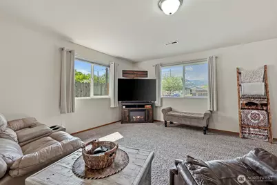 200 W Pleasant Avenue, Cashmere, WA 98815 - Photo 7