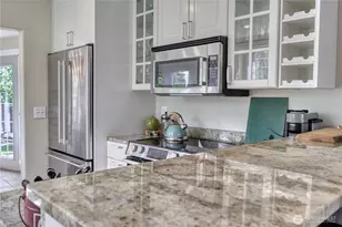 689 Deer Ln, Point Roberts, WA 98281 - Photo 11