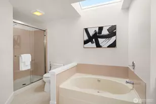 24544 SE 43rd Pl, Sammamish, WA 98029 - Photo 23