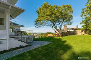 1303 E Lynn St, Seattle, WA 98102 - Photo 15