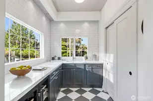 1303 E Lynn St, Seattle, WA 98102 - Photo 11