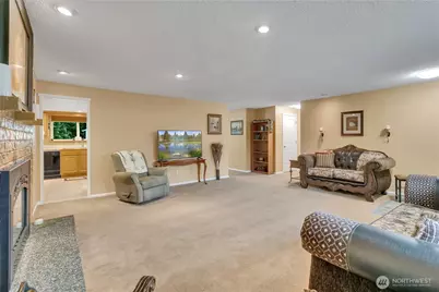 2727 108th Avenue E, Edgewood, WA 98372 - Photo 5