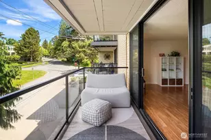 9909 NE 1st, Bellevue, WA 98004 - Photo 15