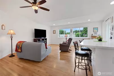 10909 Vickery Avenue E, Tacoma, WA 98446 - Photo 15