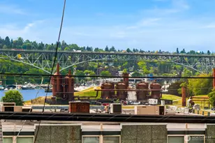 2633 Franklin Ave E, Seattle, WA 98102 - Photo 3