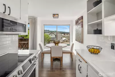 2633 Franklin Avenue E #102, Seattle, WA 98102 - Photo 5