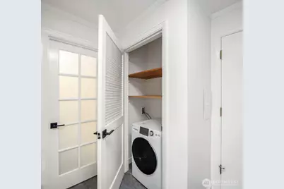 2633 Franklin Avenue E #102, Seattle, WA 98102 - Photo 19