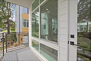 902 N 86th St, Seattle, WA 98103 - Photo 15
