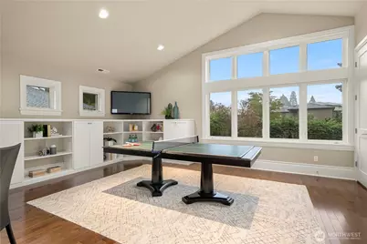 10021 NE 16th Place, Bellevue, WA 98004 - Photo 33
