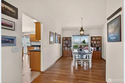 510 Sunnycrest, Camano Island, WA 98282 - Photo 13
