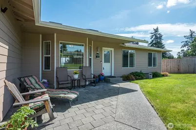 510 Sunnycrest, Camano Island, WA 98282 - Photo 3