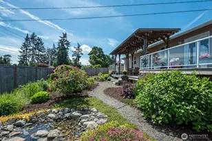 510 Sunnycrest, Camano Island, WA 98282 - Photo 35