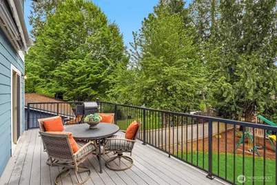 211 210th Avenue NE, Sammamish, WA 98074 - Photo 7
