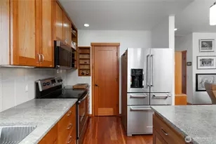 1114 10th St, Anacortes, WA 98221 - Photo 15