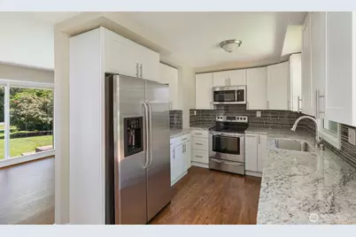 14028 Serene Way, Lynnwood, WA 98087 - Photo 17