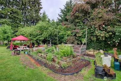 7185 Old Hwy 99 N Road, Burlington, WA 98233 - Photo 15