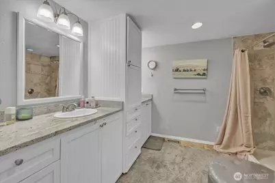 829 Maplewood Avenue, Kent, WA 98030 - Photo 23