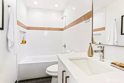 8330 24th Avenue NW, Seattle, WA 98117 - Photo 15