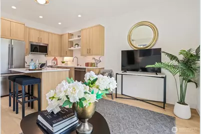 8330 24th Avenue NW, Seattle, WA 98117 - Photo 7