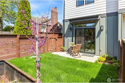 8330 24th Avenue NW, Seattle, WA 98117 - Photo 27